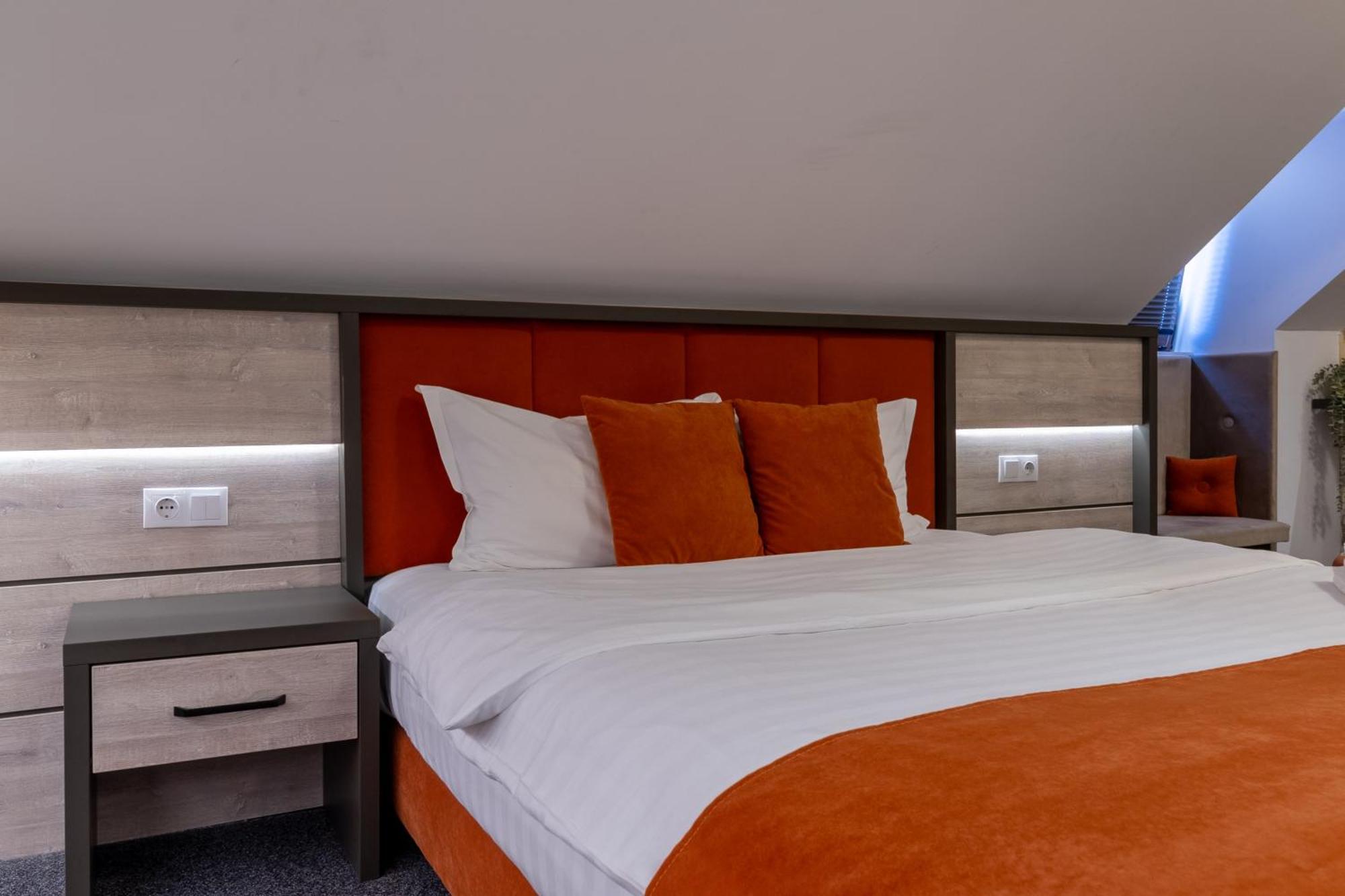 Hotel Loft By Lumiere Sibiu Extérieur photo